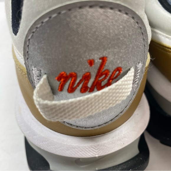 Nike Air Max Pre-Day SE Women's Shoes DJ6210 001 Platinum/White/ Gold - Picture 8 of 12